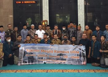 Takmir Masjid UGM Kaji Manajemen Pengelolaan Masjid Raden Patah UB